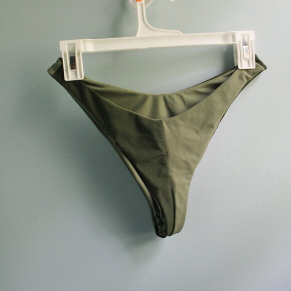 SHEIN string bikini set, M. Slim coverage - Picture 5 of 5